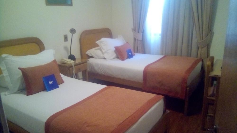 Hotel Presidente Santiago Luaran gambar